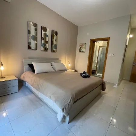 Verdi - Spacious Modern Apartment, Close To Valletta *