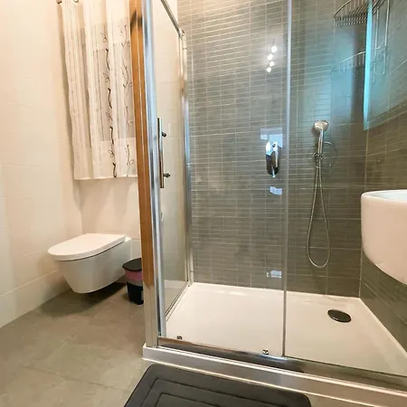 Stylish 2-Bedroom Apartment, Near Valletta * Santa Vennera