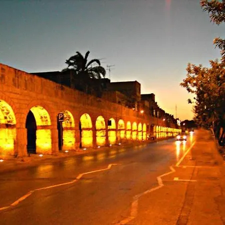公寓 Stylish 2-Bedroom Apartment, Near Valletta Santa Vennera