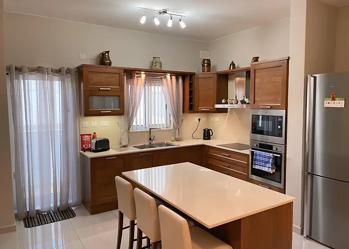 Apartment Comfortable, Spacious Living Close To Valletta